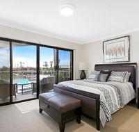 Cypress Townhouse 17 - Suite - Holiday Sunshine Coast