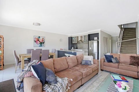 Cypress Townhouse 17 - Suite - Sunshine Coast Tourism 2