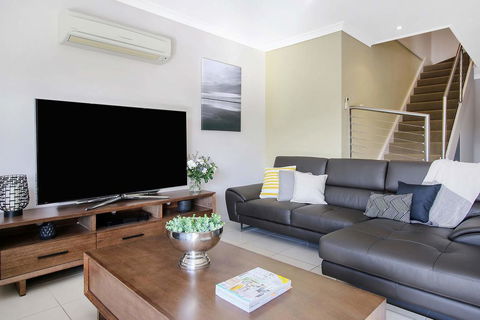 Cypress Townhouse 21 - Mulwala - Sunshine Coast Tourism 3