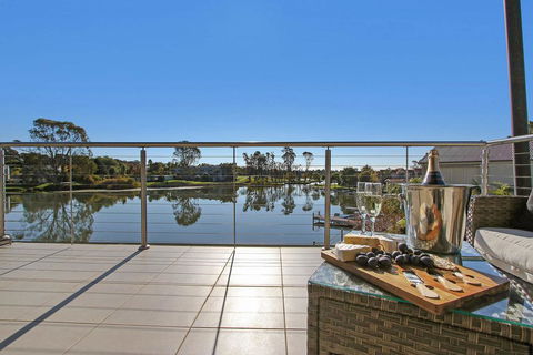 Cypress Townhouse 23 - Suite - Sunshine Coast Tourism 3