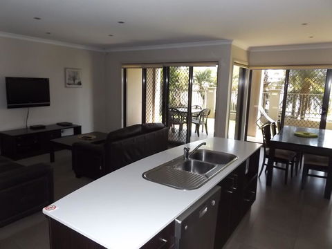 Cypress Water Front Apartments - Sunshine Coast Tourism 1