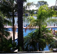 Cypress waterfront spa apartment - Holiday Sunshine Coast