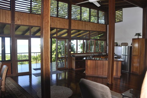 Daintree Oceanview Retreat - Holiday Home - Sunshine Coast Tourism 2