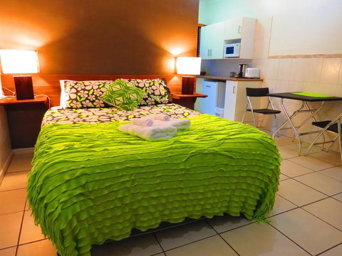 Daintree Rainforest Retreat Motel - Sunshine Coast Tourism 1