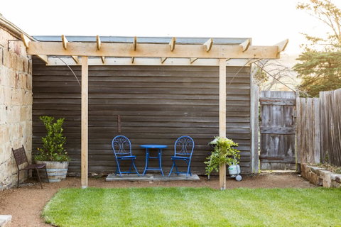 Daisy Bank Cottages - Sunshine Coast Tourism 0