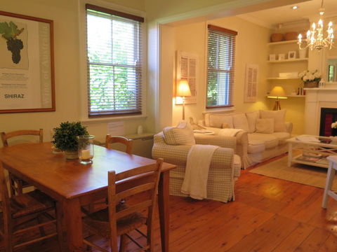 Dalton Cottage - Holiday Sunshine Coast 2