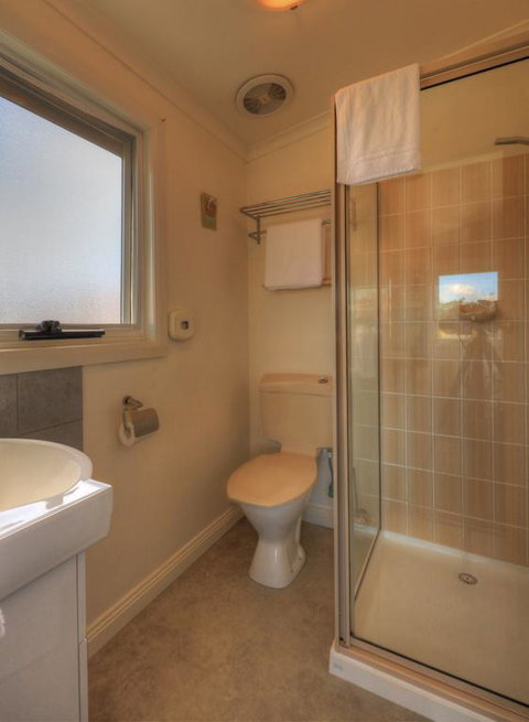 Dannebrog Lodge - Sunshine Coast Tourism 3