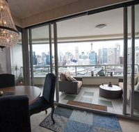 Darling Harbour Getaway - Sunshine Coast Tourism