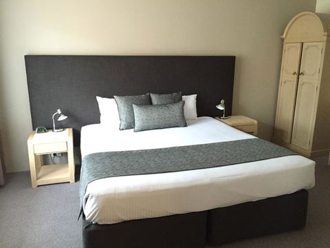 Dawson Motor Inn - Sunshine Coast Tourism 1