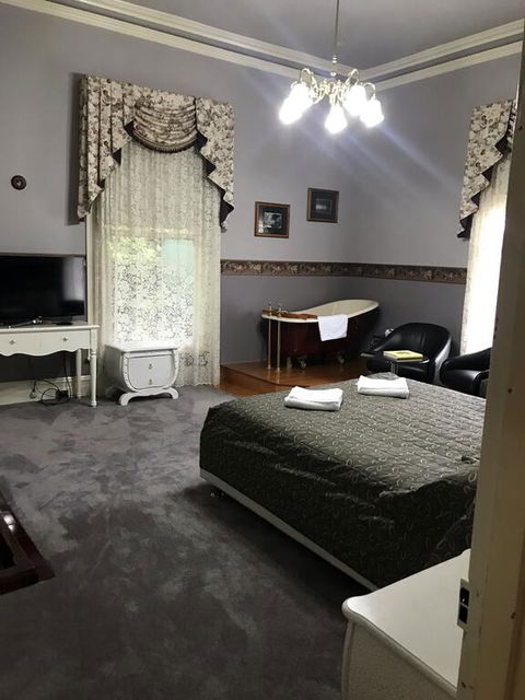 Daylesford Central Motor Inn - Sunshine Coast Tourism 3