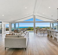 Dayz Dreamin - pool gas fireplace and beachfront - Holiday Sunshine Coast