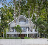 Decked Out By The Sea - Sunshine Coast Tourism