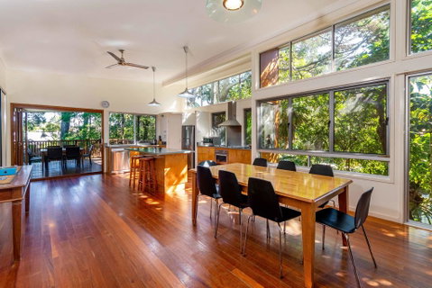 Decked Out For A Fantastic Holiday - Winnett St, Woorim (Upstairs Only) - Sunshine Coast Tourism 3