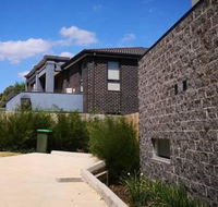 Delicate and Peaceful Bundoora Townhouse 11 - Holiday Sunshine Coast