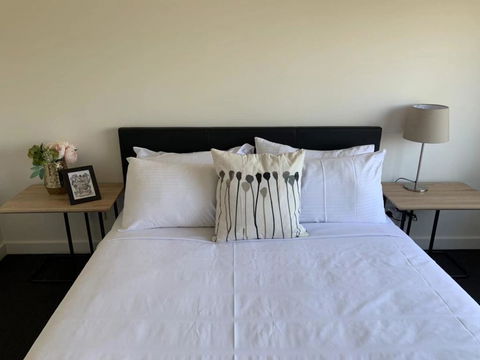 Delicate And Peaceful Bundoora Townhouse 11-R3 - Holiday Sunshine Coast 0