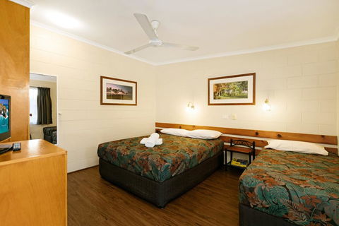 Demi View Motel - Sunshine Coast Tourism 2