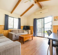 Deniliquin Riverside Caravan Park - Holiday Sunshine Coast