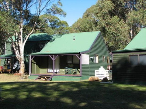 Derwent Bridge Chalets & Studios - Holiday Sunshine Coast 0