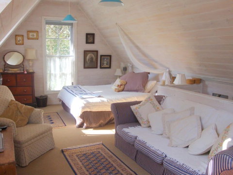 Devon Cottage - Sunshine Coast Tourism 3