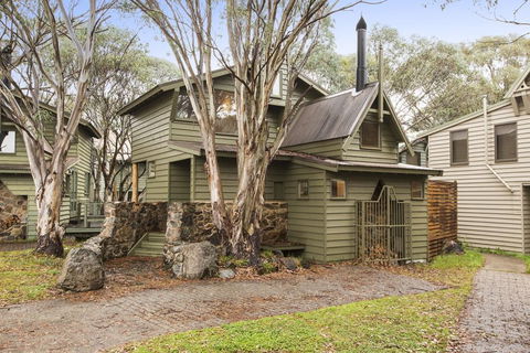 Diamantina - Sunshine Coast Tourism 1