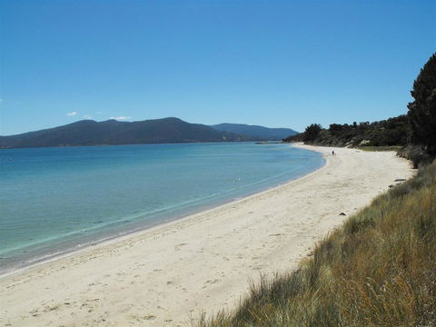Discover Bruny Island Holiday Accommodation - Sunshine Coast Tourism 1