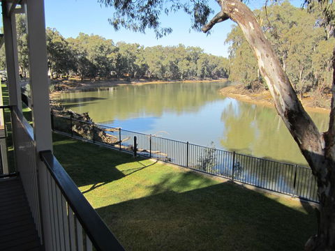 Discovery Parks - Maidens Inn, Moama - Sunshine Coast Tourism 0