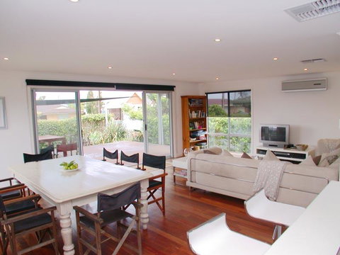 Do Drop Inn - Holiday Sunshine Coast 0