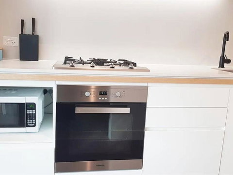 Docklands Waterfront 1006PR 2 Bed Free Wifi - Sunshine Coast Tourism 3