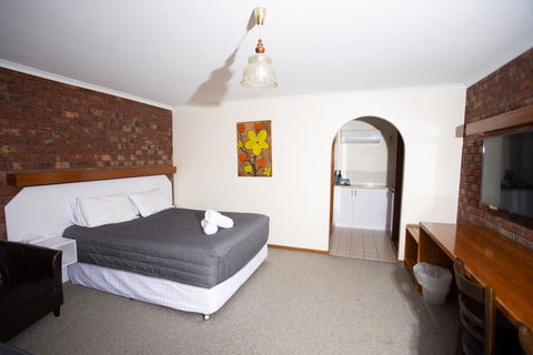 Donald Motor Lodge - Sunshine Coast Tourism 2