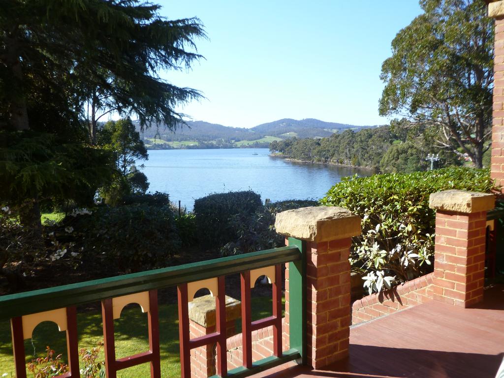 Castle Forbes Bay TAS Holiday Sunshine Coast