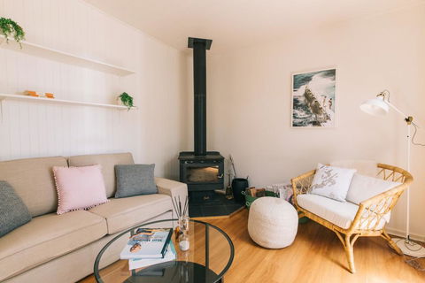 DOVESTONES BY THE SEA - INVERLOCH - Sunshine Coast Tourism 0