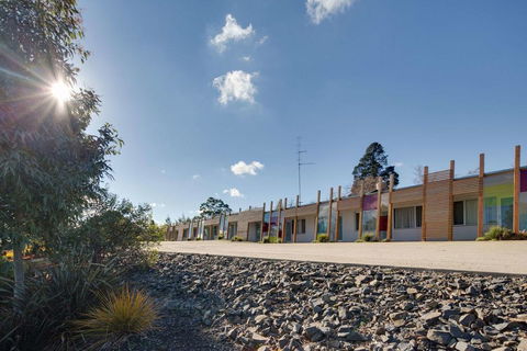 Drouin Motel - Sunshine Coast Tourism 0