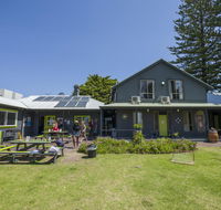 Dunsborough Beachouse YHA - Holiday Sunshine Coast