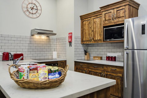 Eagle Foundry Bed & Breakfast - Sunshine Coast Tourism 2