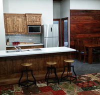 Eagle Foundry Bed  Breakfast - Holiday Sunshine Coast