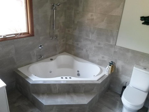 Eagle's Roost Farmstay B&B - Sunshine Coast Tourism 2