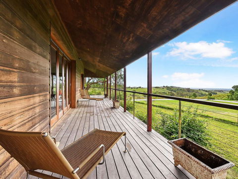 Eagles Rest @ Maluna Vineyard - Holiday Sunshine Coast 0