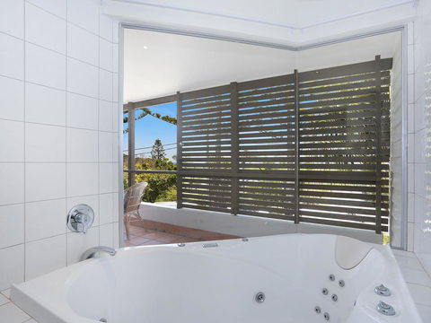 EAST COAST ESCAPES - Lighthouse Studio - Holiday Sunshine Coast 2