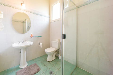 East Sydney Hotel - Sunshine Coast Tourism 3