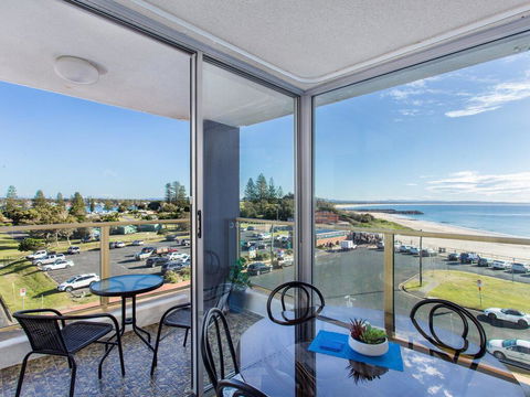 Ebbtide 20 - Sunshine Coast Tourism 0