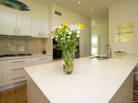Echo Beach House, 16 Reflections Dr - Luxurious House With Magnificent Pool And Ducted Air - Holiday Sunshine Coast 1