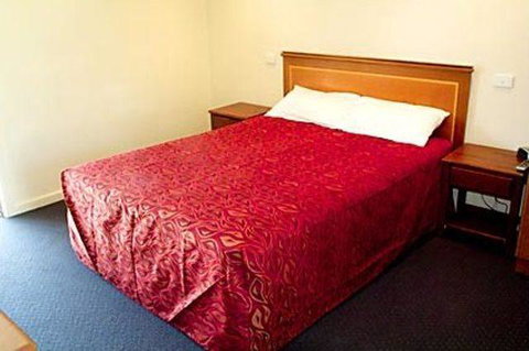 Echuca Motel - Sunshine Coast Tourism 2