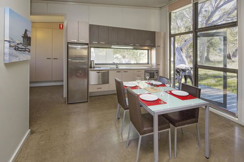 Ecocrackenback 4 - Sustainable Chalet Close To The Slopes - Holiday Sunshine Coast 3
