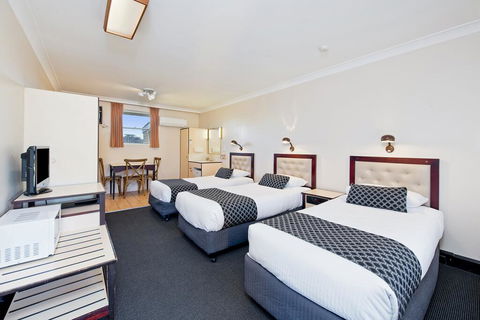 Econo Lodge Savannah Park Tamworth - Holiday Sunshine Coast 1