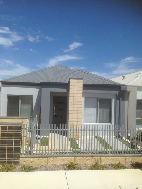 Eden Beach Holiday Getaway - Holiday Sunshine Coast 3