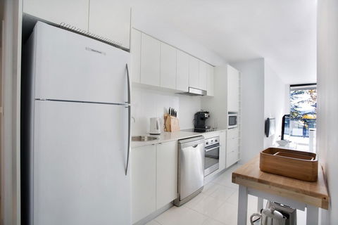 Edge 6/16 Clyde Street - Sunshine Coast Tourism 1