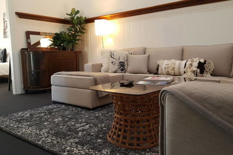 Edward Lane Apt3 - Sunshine Coast Tourism 2
