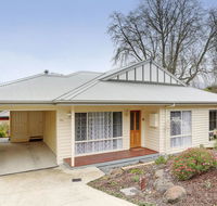Edwards Rose - Sunshine Coast Tourism