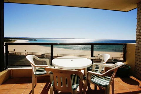 El Sandi, Unit 10, 14-18 North Street - Sunshine Coast Tourism 1