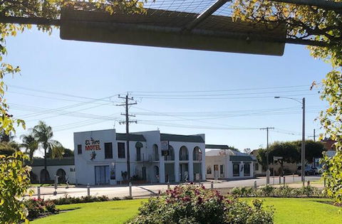 EL TORO MOTEL - Holiday Sunshine Coast 0